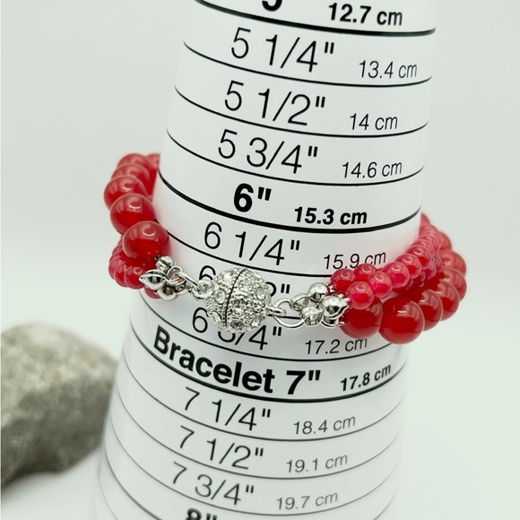 RED JADE 3 STRAND BRACELET - Picture 4 of 8